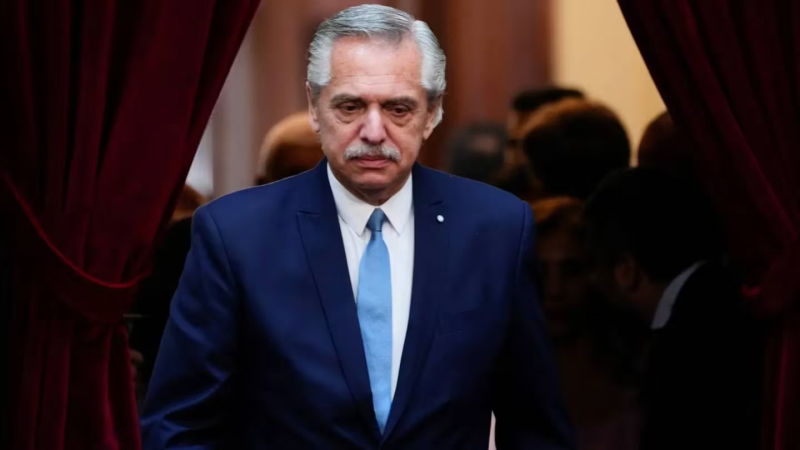 El presidente, Alberto Fernández, en la llegada al Congreso el 1° de marzo, en su última apertura de sesiones ordinarias (Foto: AP - Natacha Pisarenko).